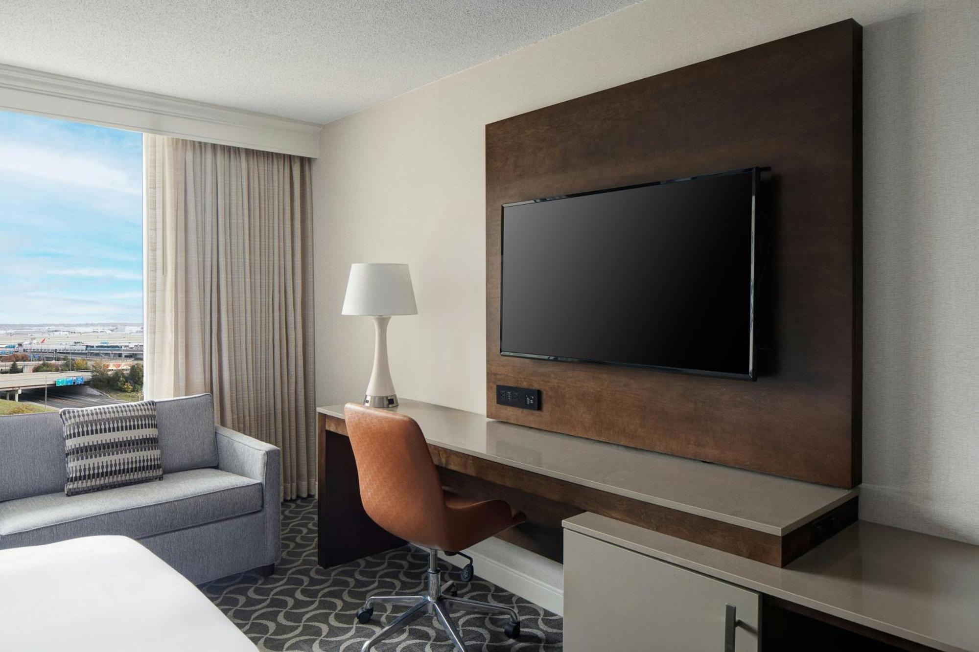 แมริออท เซนต์หลุยส์ แอร์พอร์ต Hotel Edmundson ภายนอก รูปภาพ