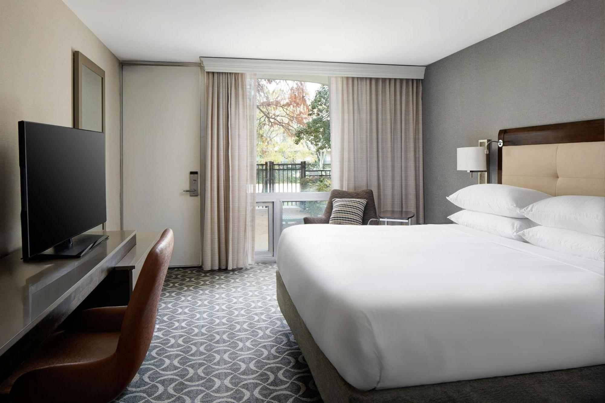 แมริออท เซนต์หลุยส์ แอร์พอร์ต Hotel Edmundson ภายนอก รูปภาพ